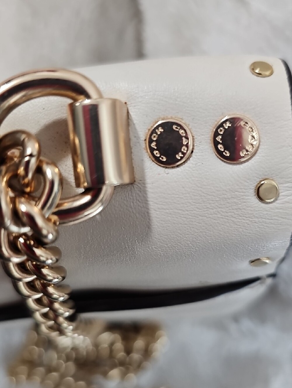 Coach Klare Cream Leather Shoulder Bag with Gold Chain Straps - Picture 10 of 15